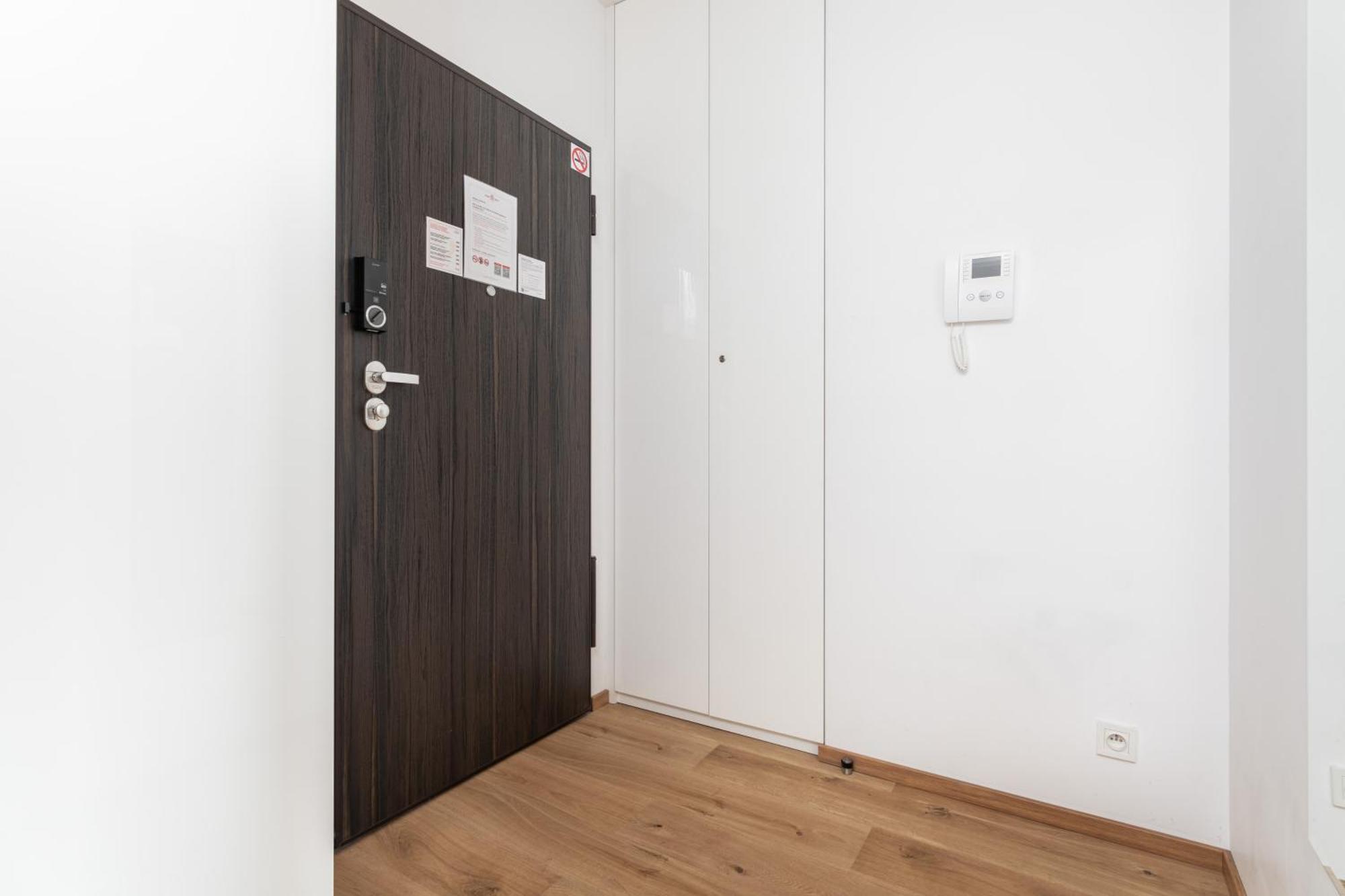 Superapart Grzybowska Apt 177 Warsaw Ngoại thất bức ảnh